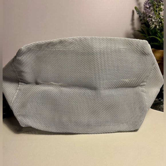 π₯Grey Mesh Shower Caddy Bag Portable for College Room Essentials - Picture 5 of 8
